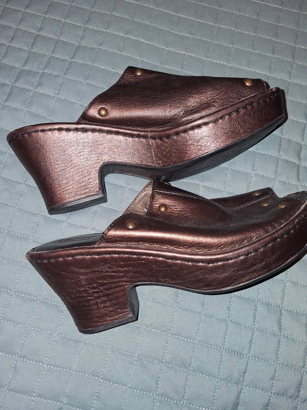 Vintage Born Bronze Metallic Leather Studded Open Toe Mule Slide Sandals Size 8